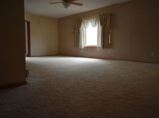 721 Pine St, Donnellson, IA 52625