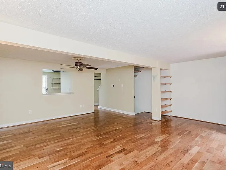 1829 Queen Anne Sq #BEL — Photo 7
