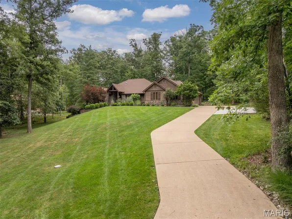 552 Lorraine Creek Dr, Innsbrook, MO 63390