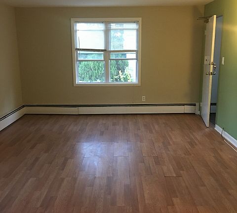4th image of 275 Colorado Ave APT C