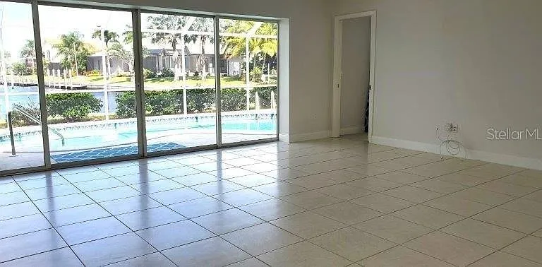 418 Medici Ct — Photo 13