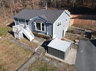 1540 Quaker St, Northbridge, MA 01534
