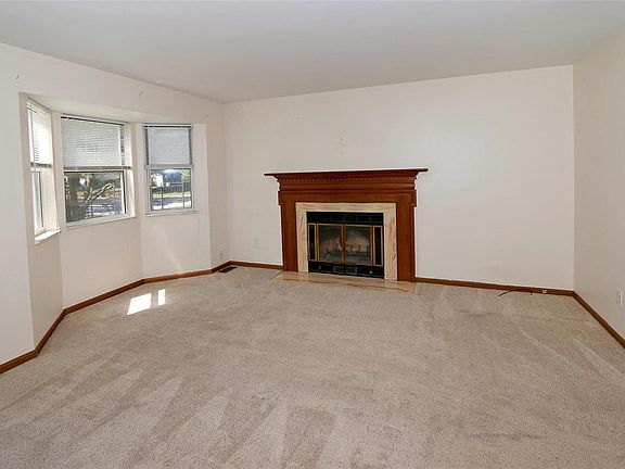4th image of 708 Materdie Ln APT B