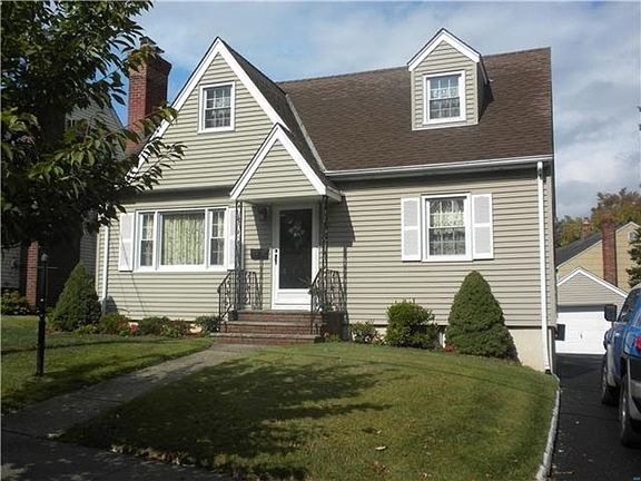 2nd image of 81 Catherine Ave