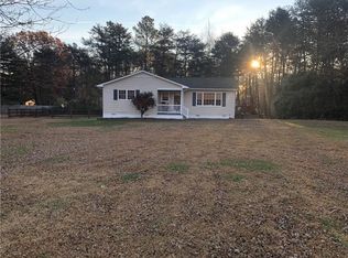 3213 Essex Mill Rd, Dunnsville, VA 22454