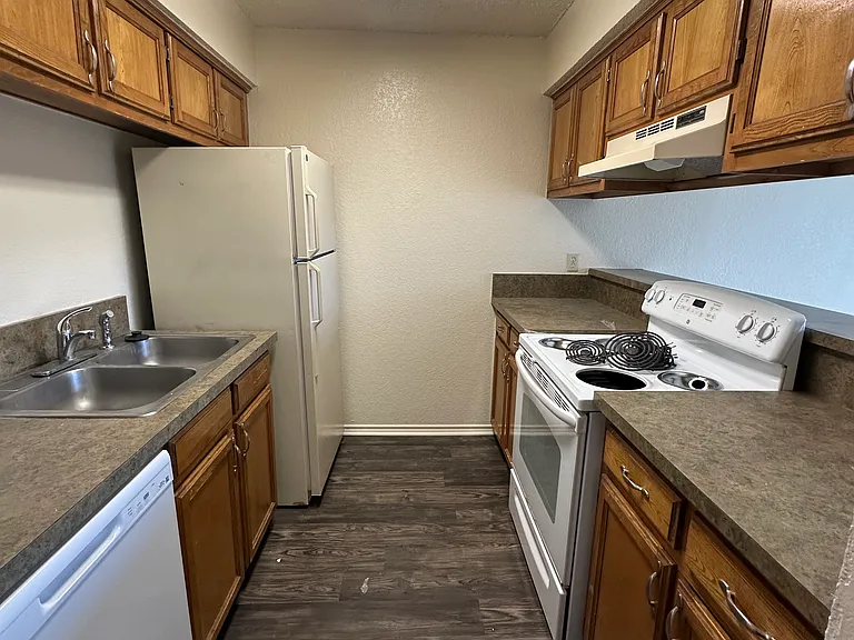 721 Avenue A #1 — Photo 6