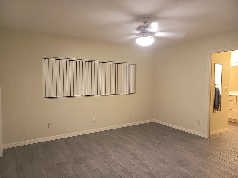 307 Dante Dr — Photo 24