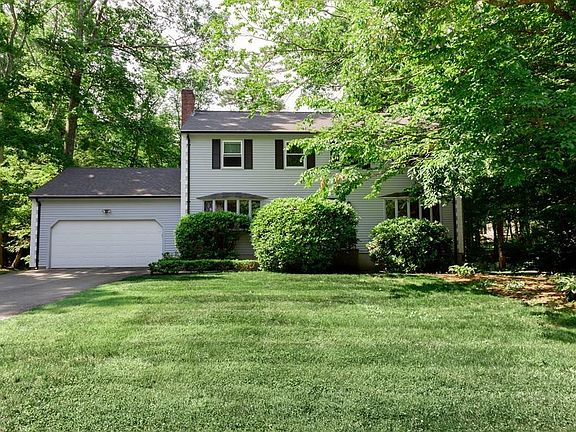 2nd image of 49 Arboro Dr