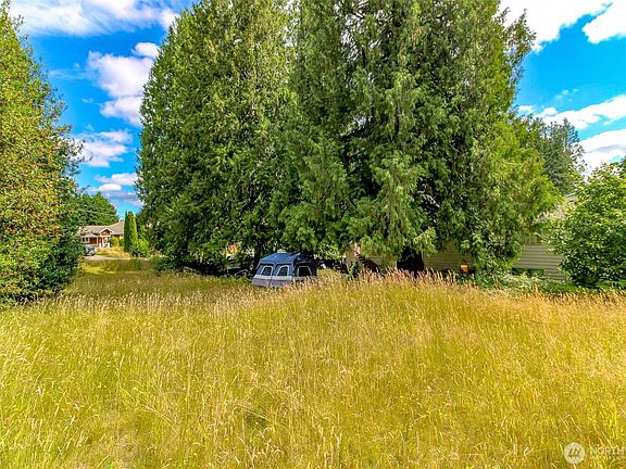 3rd image of 19226 7th Avenue W