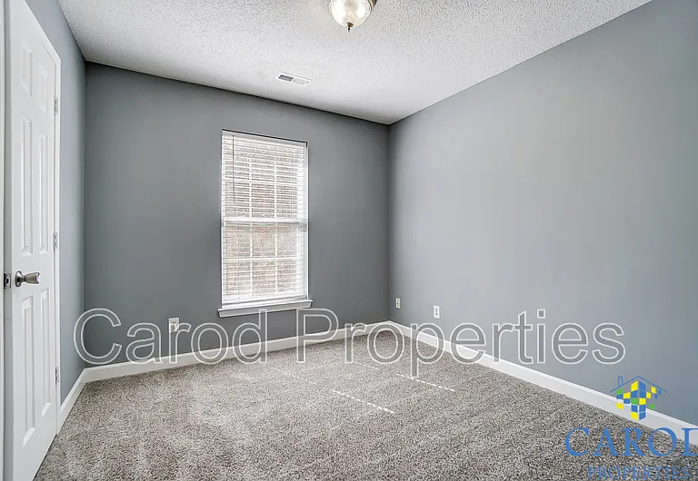 1015 Alston Hill Dr — Photo 31