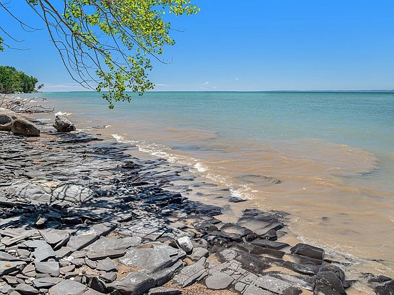 4th image of 11167 Lake Shore Dr