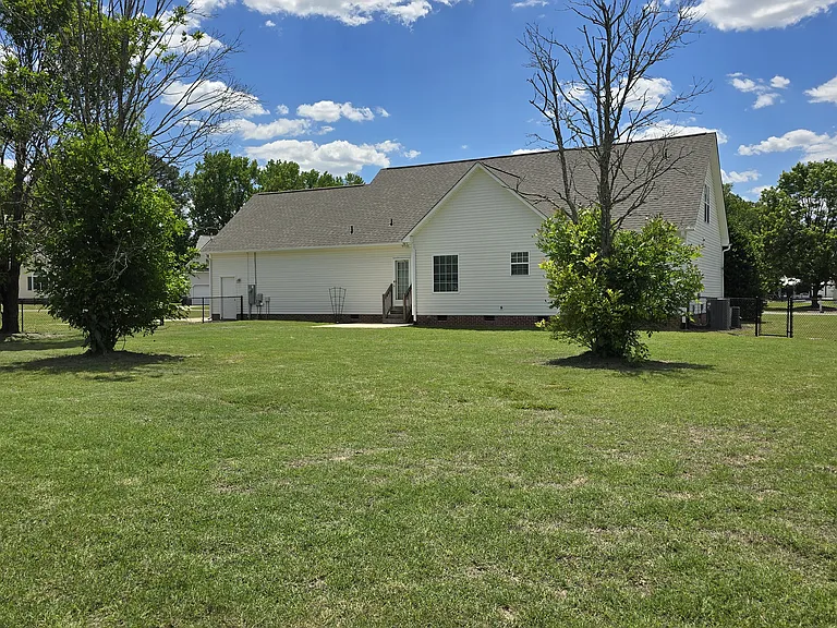 100 Jesse Dr — Photo 20