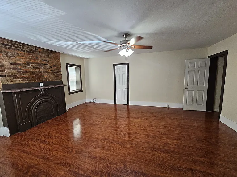 303 S Aiken Ave #5 — Photo 5