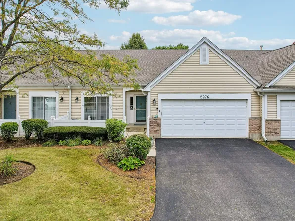 2276 Ashbrook Ln, Grayslake, IL 60030