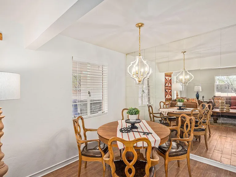 4233 E Linden St — Photo 5