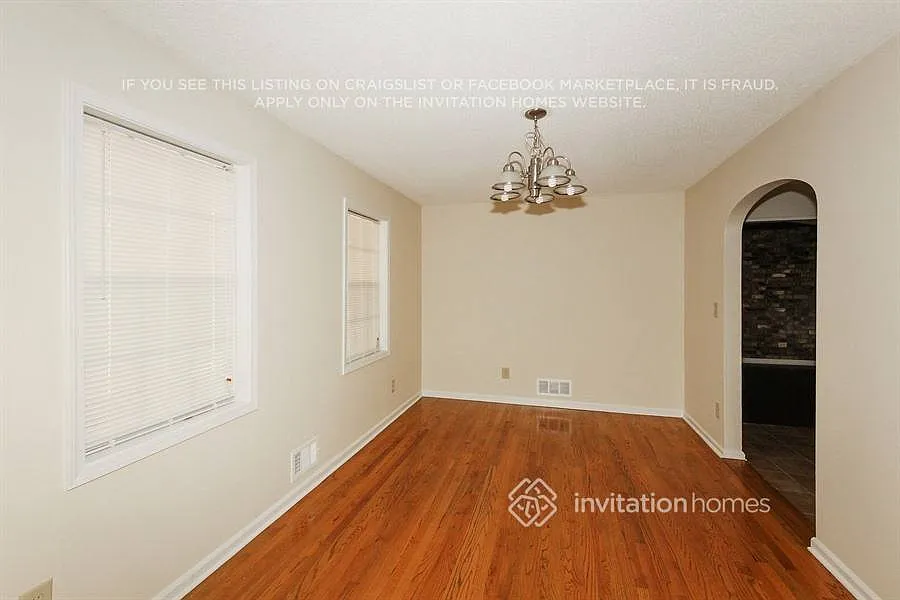 323 Princess Ave Woodstock, GA 30189 — Photo 3