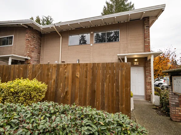 12220 SE 60th St APT 21, Bellevue, WA 98006