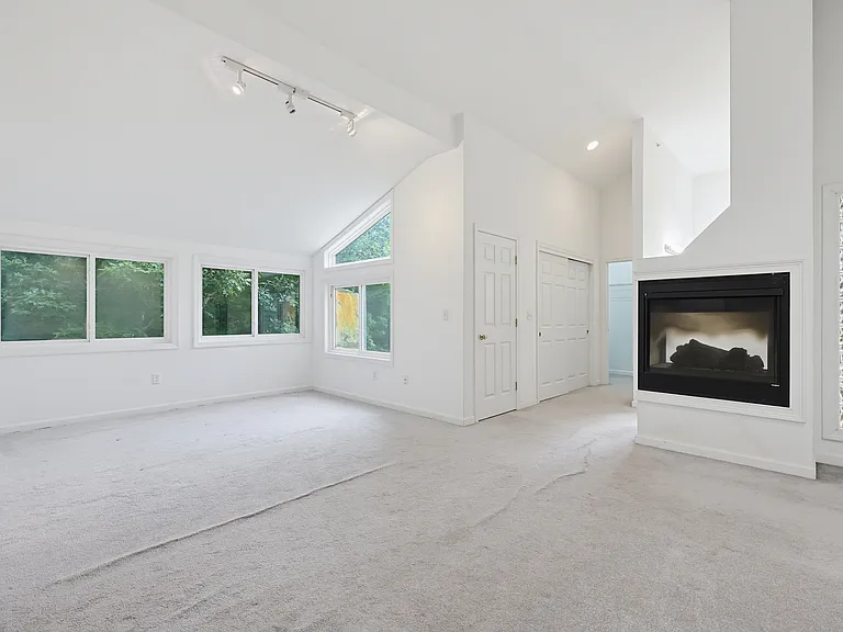 3101 Maple Brook Rd — Photo 15
