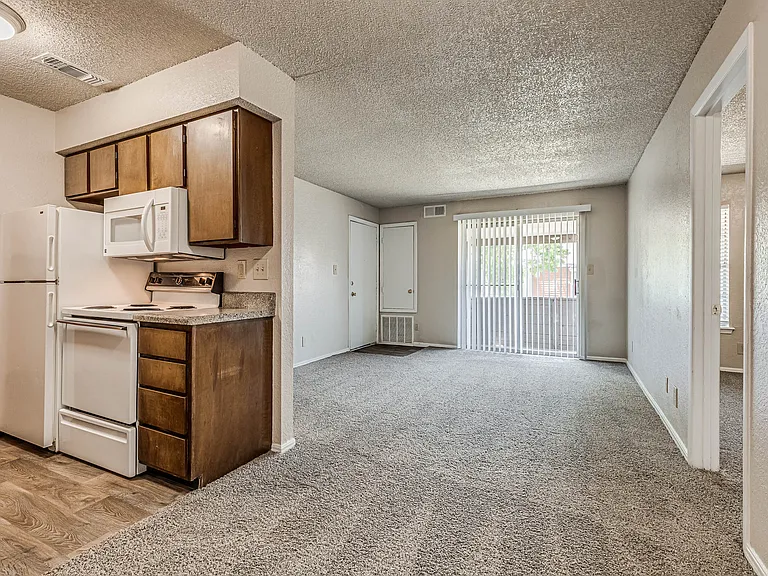 Riverchase Apartments — Photo 52