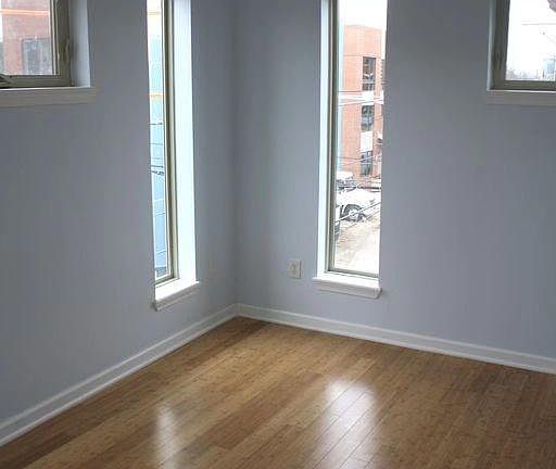 5th image of 550 N 10th St #3F
