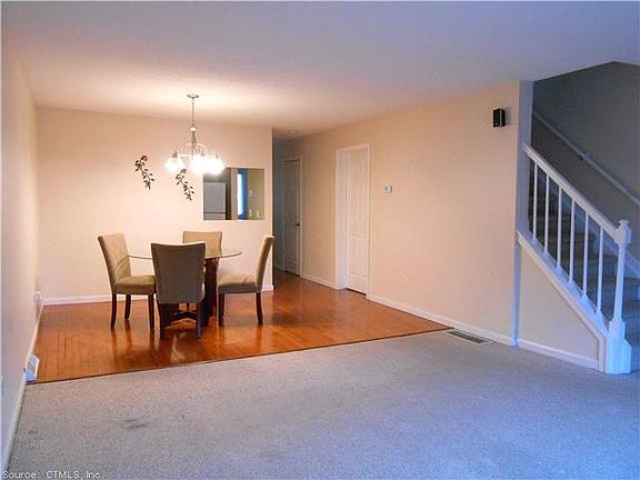 3rd image of 35 Orlando Dr APT 10D