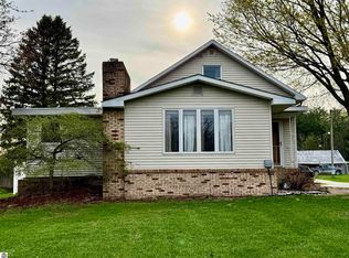 5322 S Lachance Rd, Lake City, MI 49651
