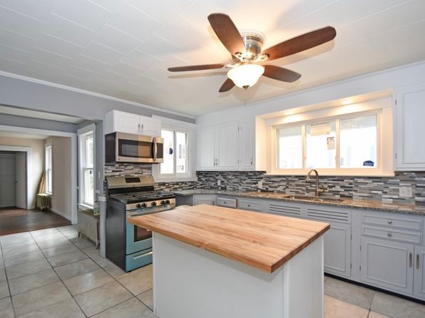313 Parker St #2