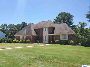 213 Winslow Dr, Athens, AL 35613