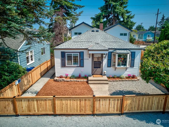9238 Evanston Avenue N, Seattle, WA 98103