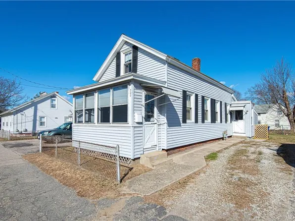 360 Bullocks Point Ave, Riverside, RI 02915