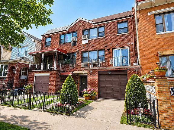 4th image of 952 Albany Ave #3