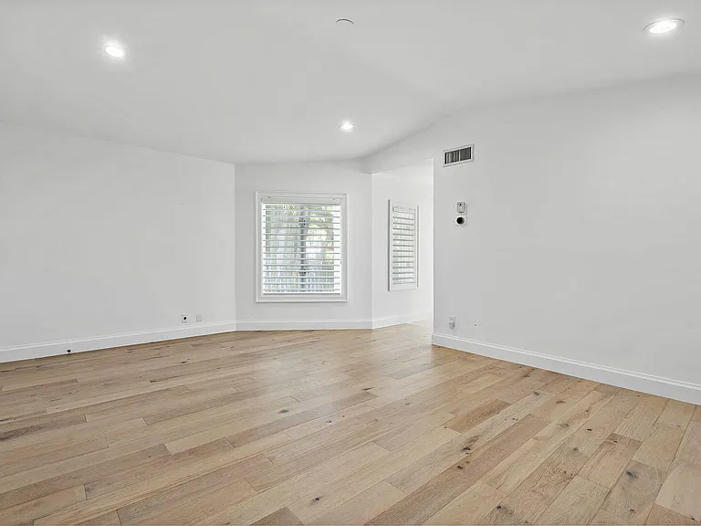 1251 Thatch Palm Dr — Photo 29