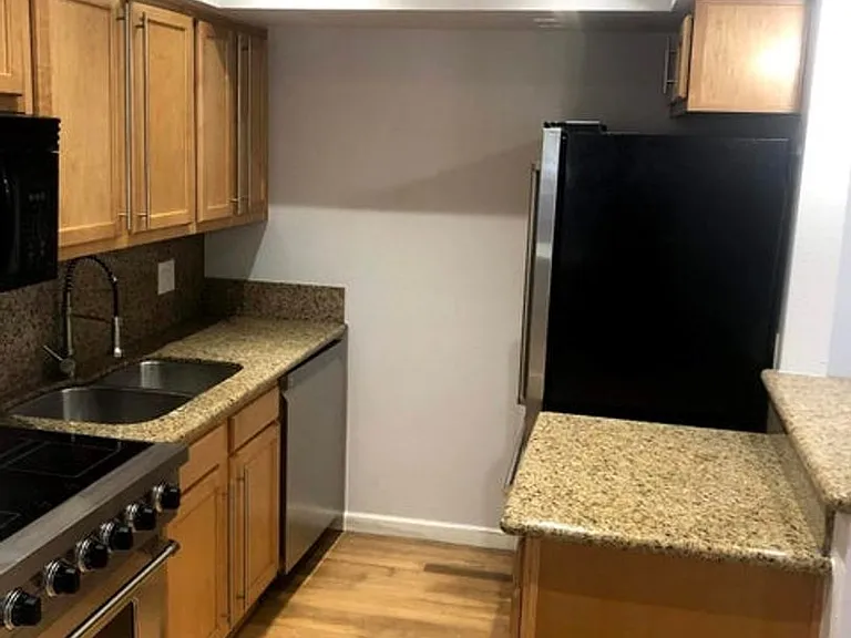 4410 N Longview Ave #223 — Photo 7