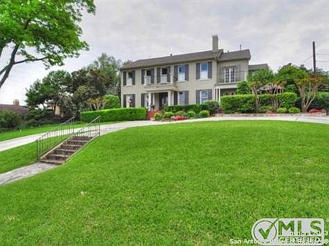 2nd image of 210 Joliet Ave