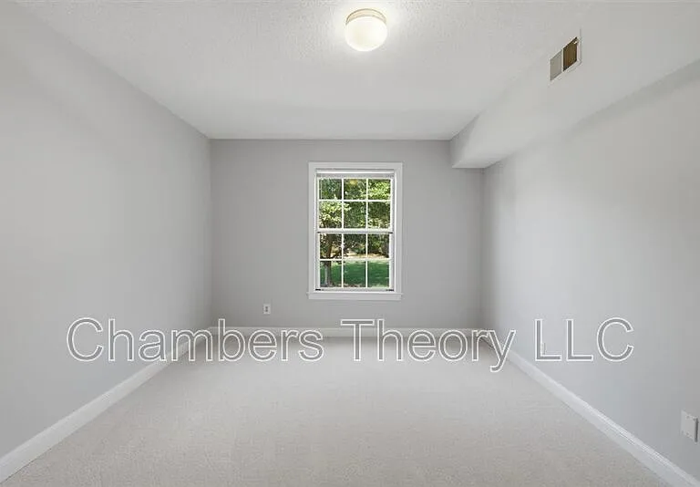 2603 Arlington Blvd #102 — Photo 17