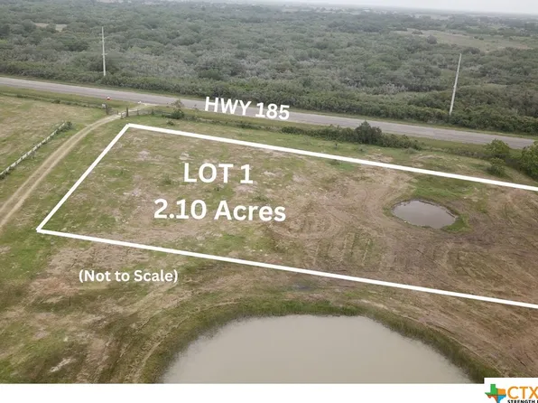 5017 Highway 185 E, Seadrift, TX 77983