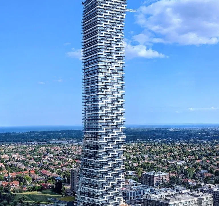 448 Burnhamthorpe Rd W #7502