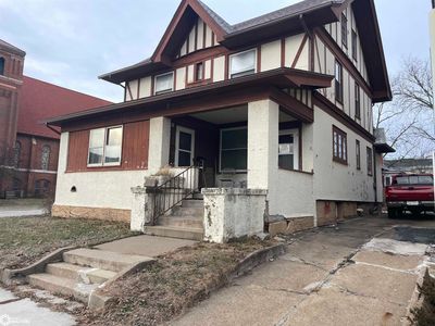 122 S Main St, Fairfield, IA, 52556