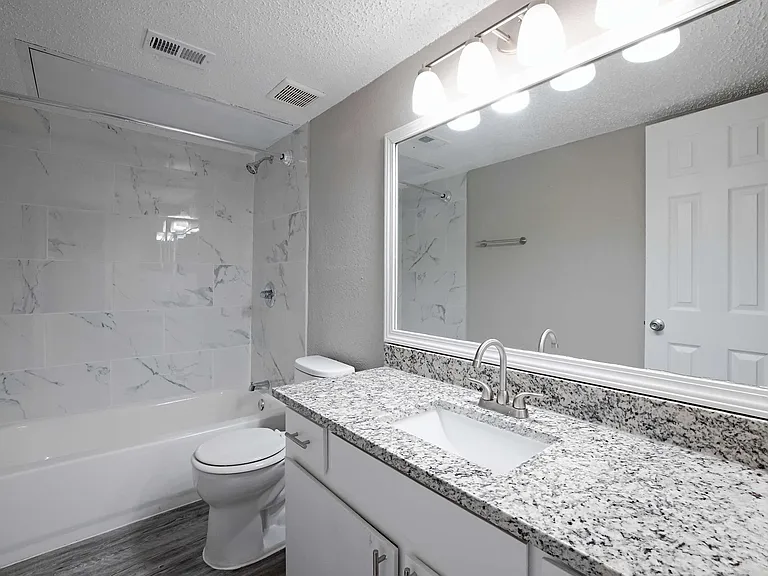 Maxton West Apartment Homes — Photo 86