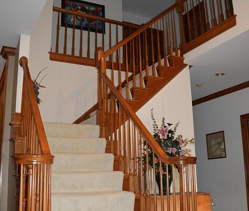 4th image of 8815 Chateau Dr NW