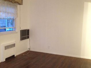 9507 162nd Ave #1, Howard Beach, NY 11414