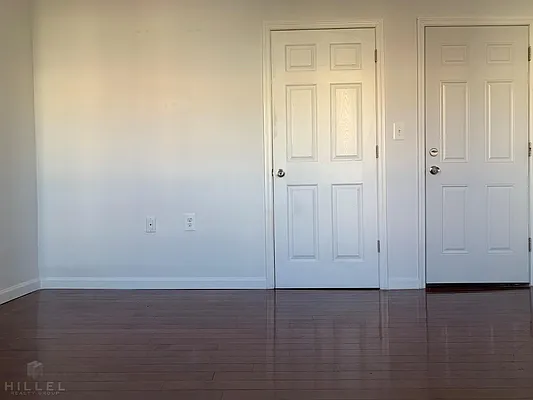 Rented by Hillel Realty Group | media 8