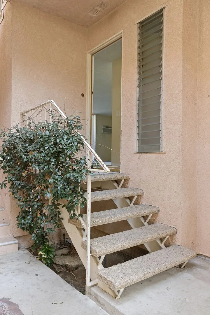 Lindley Apt — Photo 3