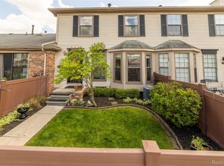 41390 Southwind Dr, Canton, MI 48188