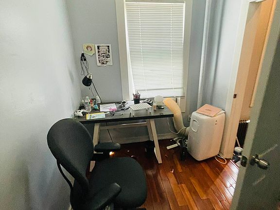 5th image of 14-19 Astoria Blvd #2