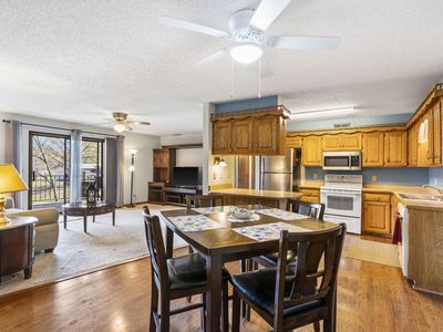 150 Wilshire Drive #49, Hollister, MO, 65672