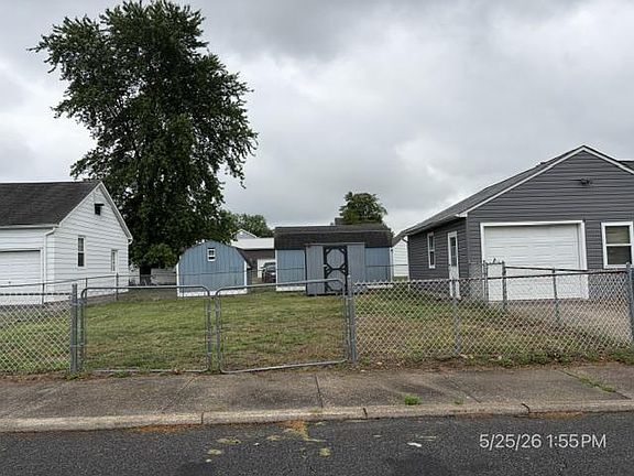 2nd image of 304 2nd Ave