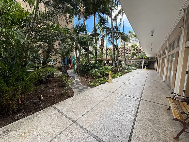 1720 Ala Moana Blvd #B-503 — Photo 1