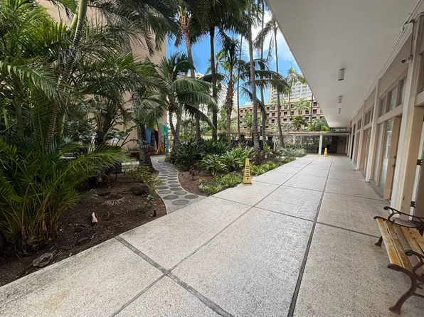 1720 Ala Moana Blvd, Honolulu, HI