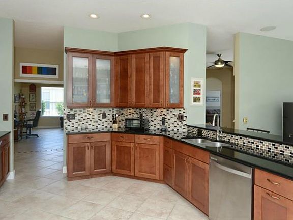 5th image of 4908 Thames Ln